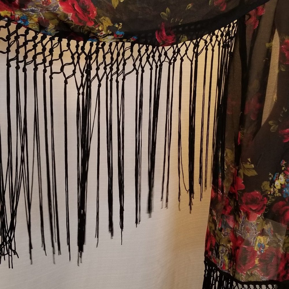 Sheer Black Floral Fringe Kimono S - Picture 6 of 9